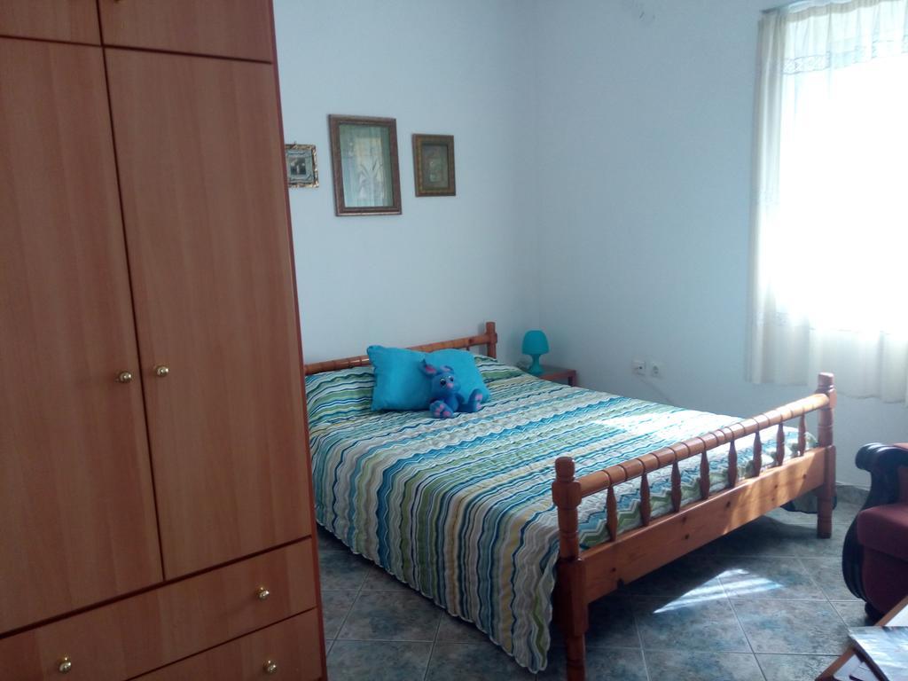 Anastasia - Efthimios Apartments Agios Konstantinos  Exterior foto