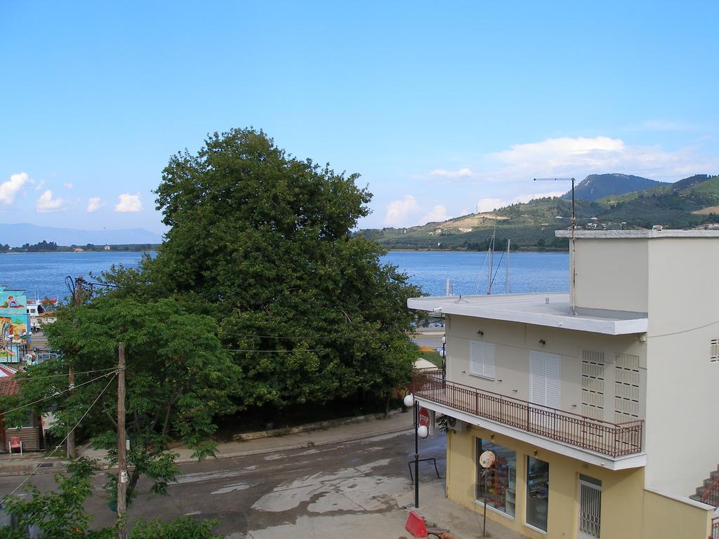 Anastasia - Efthimios Apartments Agios Konstantinos  Exterior foto