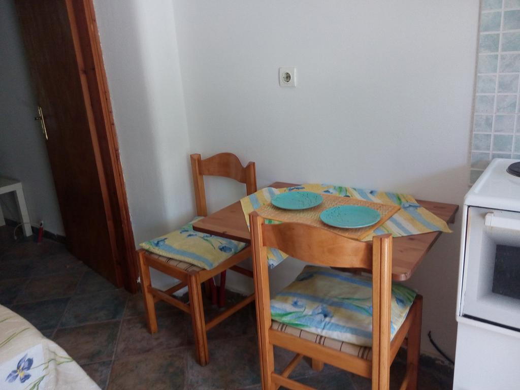 Anastasia - Efthimios Apartments Agios Konstantinos  Exterior foto